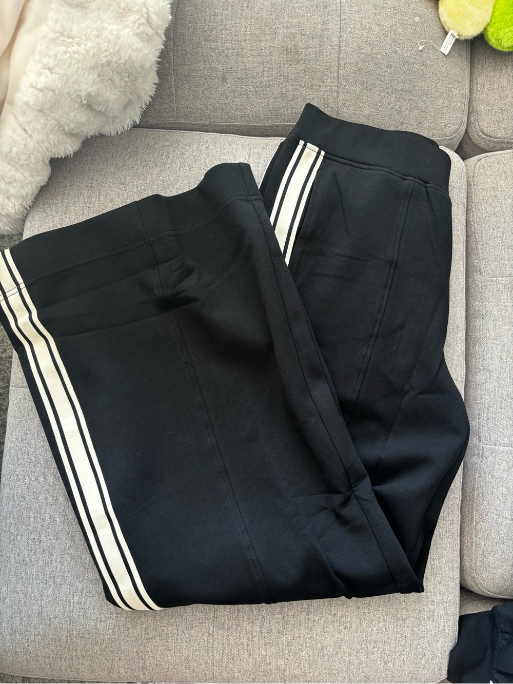 NEW Fabletics Wide Leg Sweats